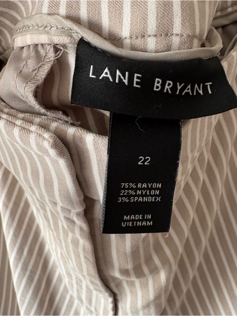 🌸3/$20🌸 Lane Bryant Beige and White Striped Chinos - Picture 2 of 5